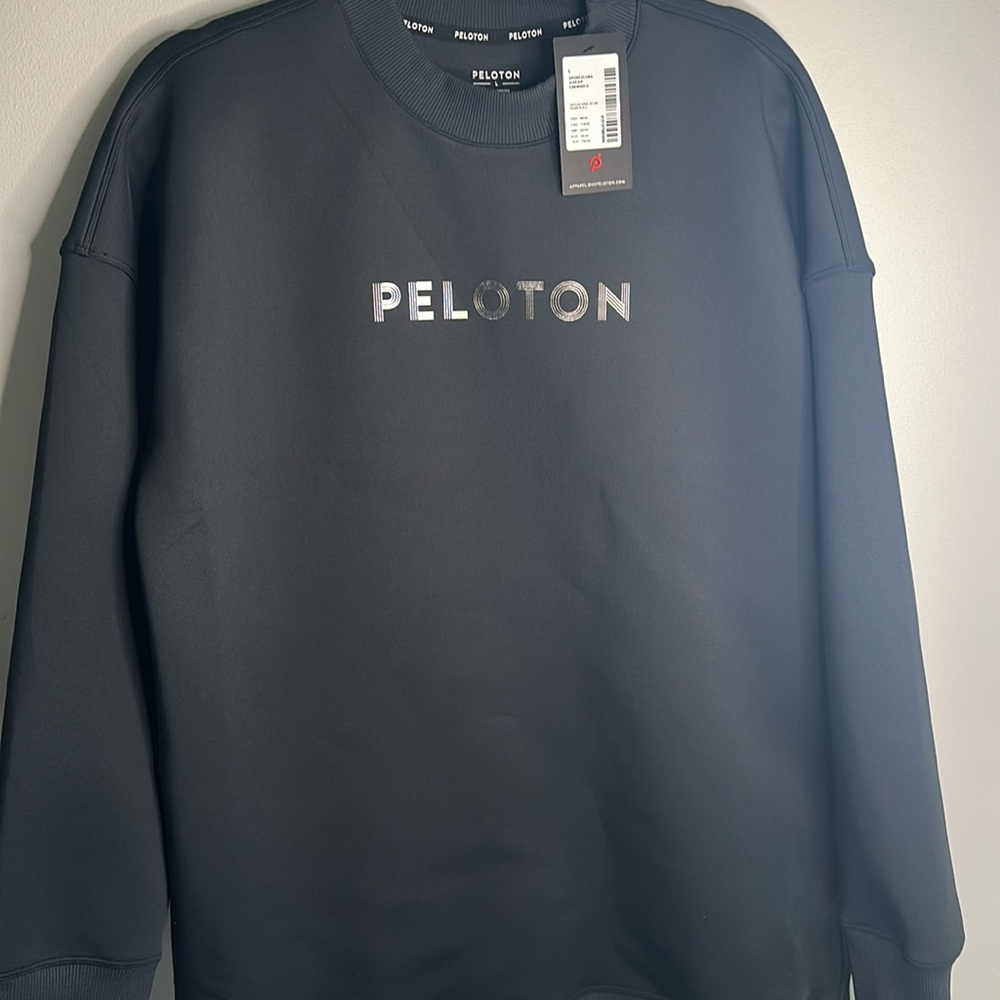 Peloton sport scuba side zip crewneck. Black silver Size large. New with tags!
